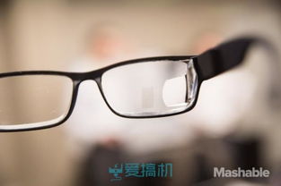 嫌谷歌眼镜太丑？卡尔蔡司携更优雅的智能眼镜而来